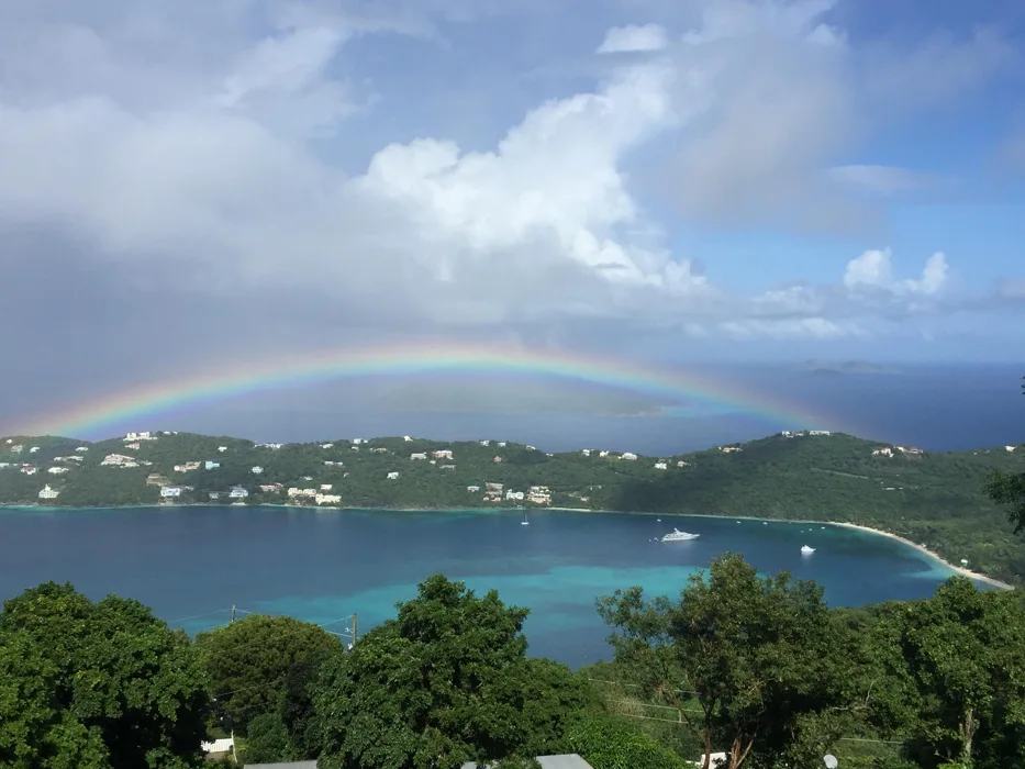 Sightseeing & Shopping Excursion #2 — photo supplied by Brenda & Franko’s Fun Tours