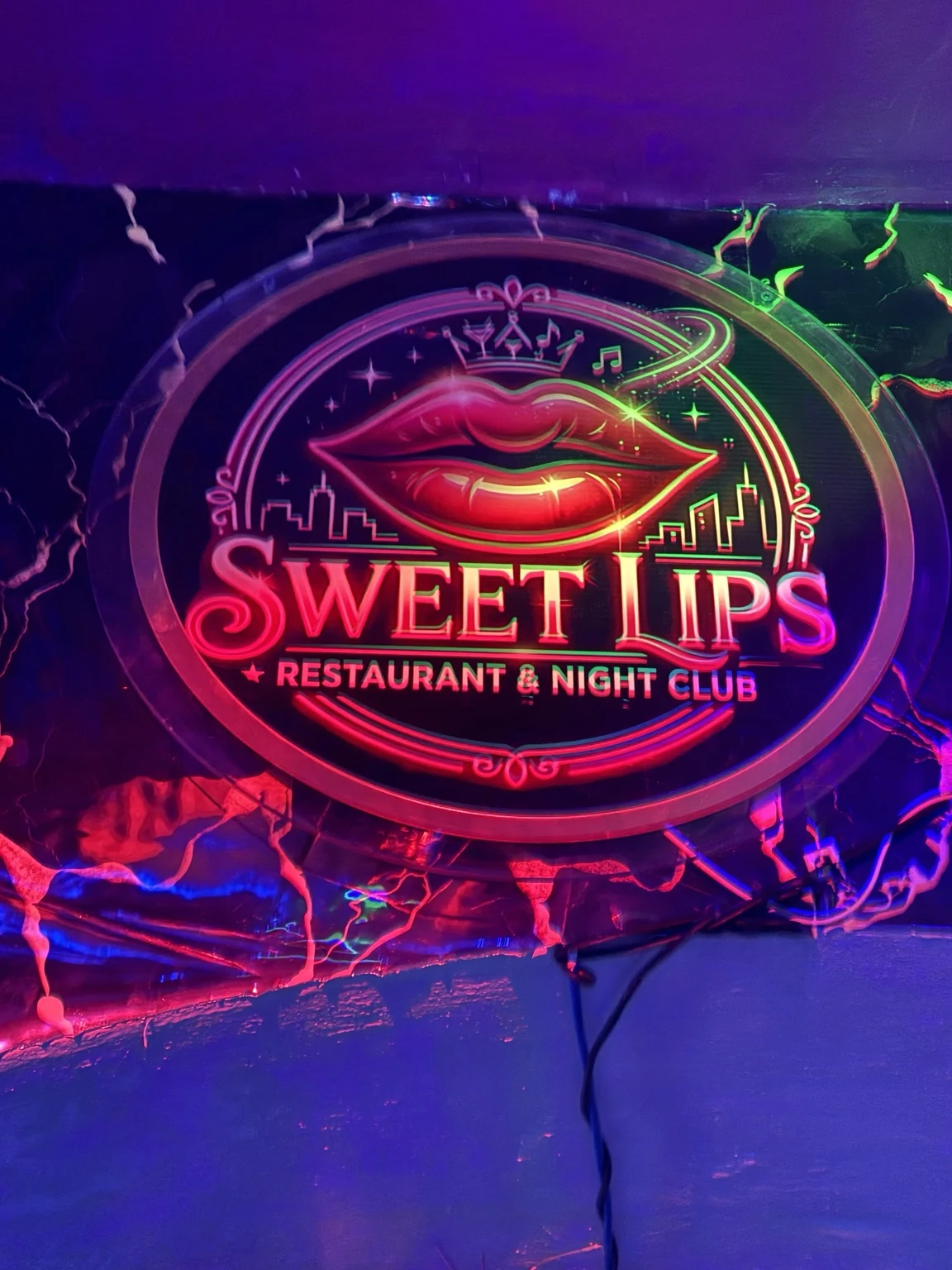 Sweet Lips Restaurant & Nightclub illuminated sign